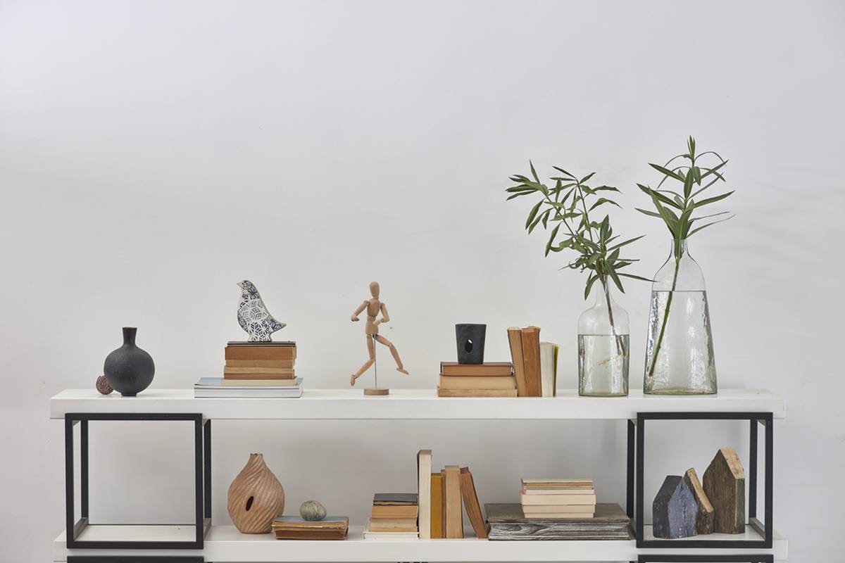 Wie wählt man die Farbe des Bücherregals für das Wohnzimmer aus? – Kipli