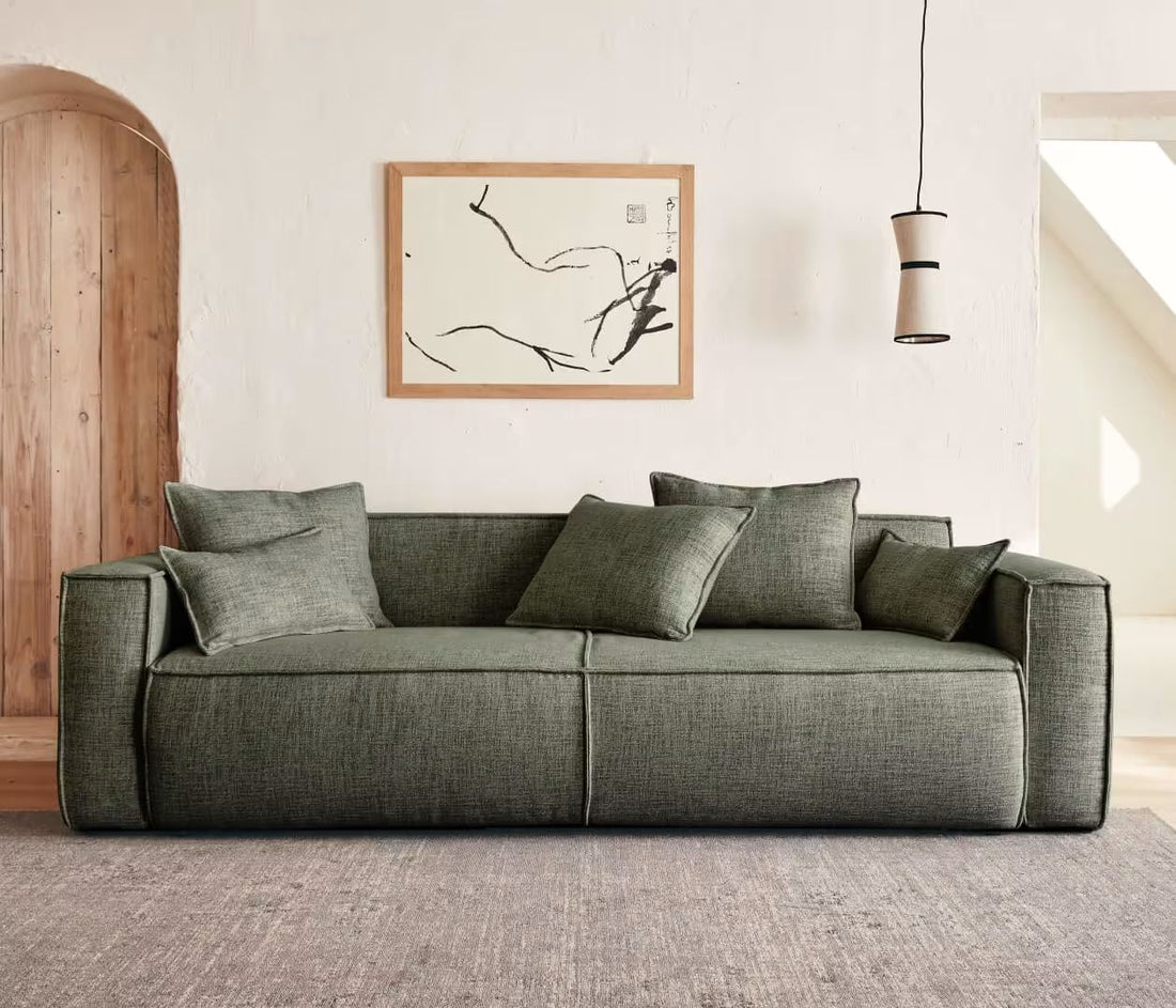 Ein Blick hinter die Kulissen der Herstellung unseres Schlafsofas „Folia“.