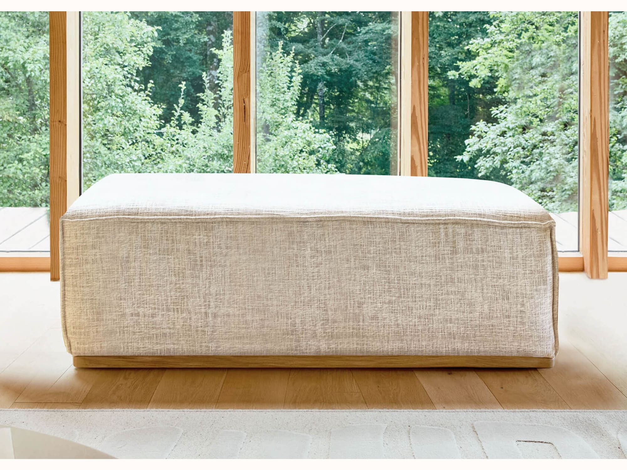 Pouf avec base en bois FOLIA