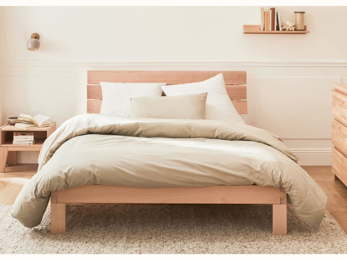 Letto con rete in faggio massiccio NOVA