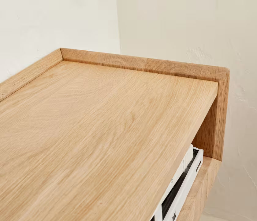 Table de chevet murale en bois massif LIVIA