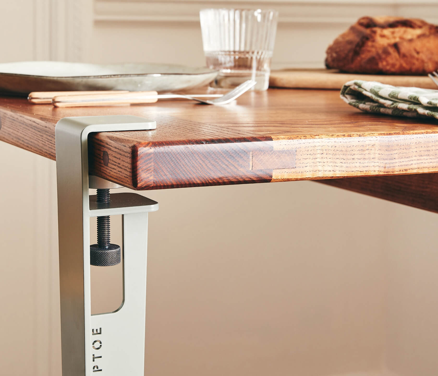 Table haute en bois massif ÉOS - Kipli x TIPTOE