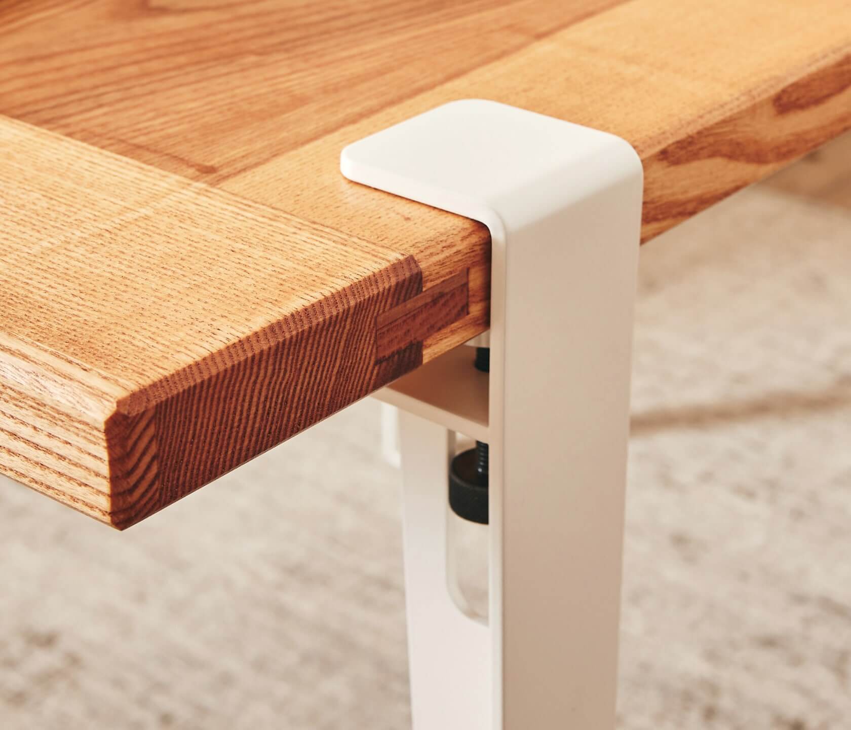 Table à manger en bois massif ÉOS - Kipli x TIPTOE