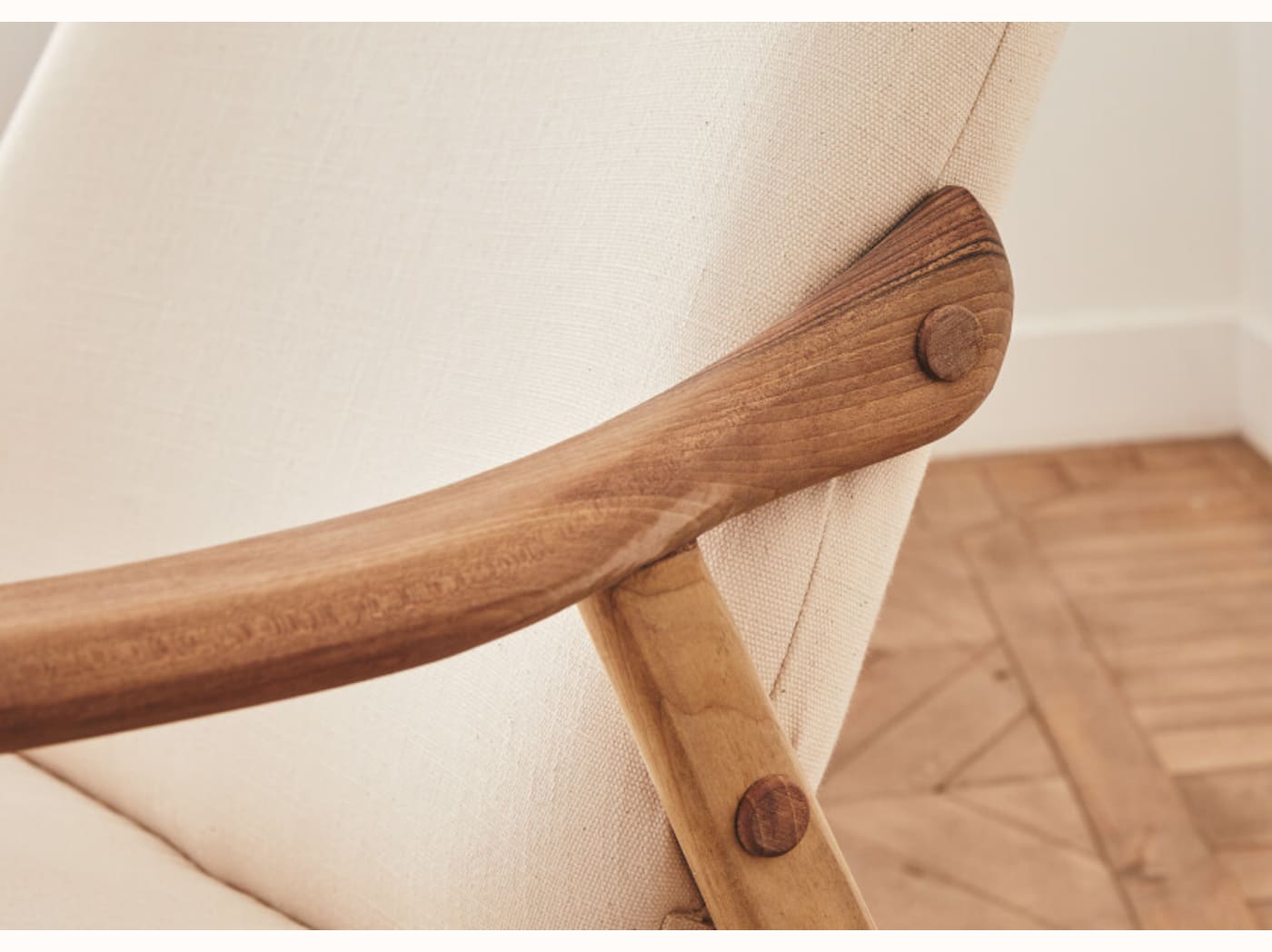 Fauteuil en bois LYRA