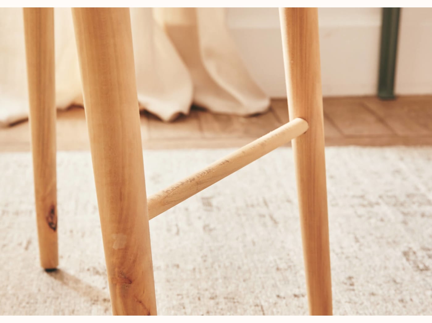 Tabouret en bois LYRA