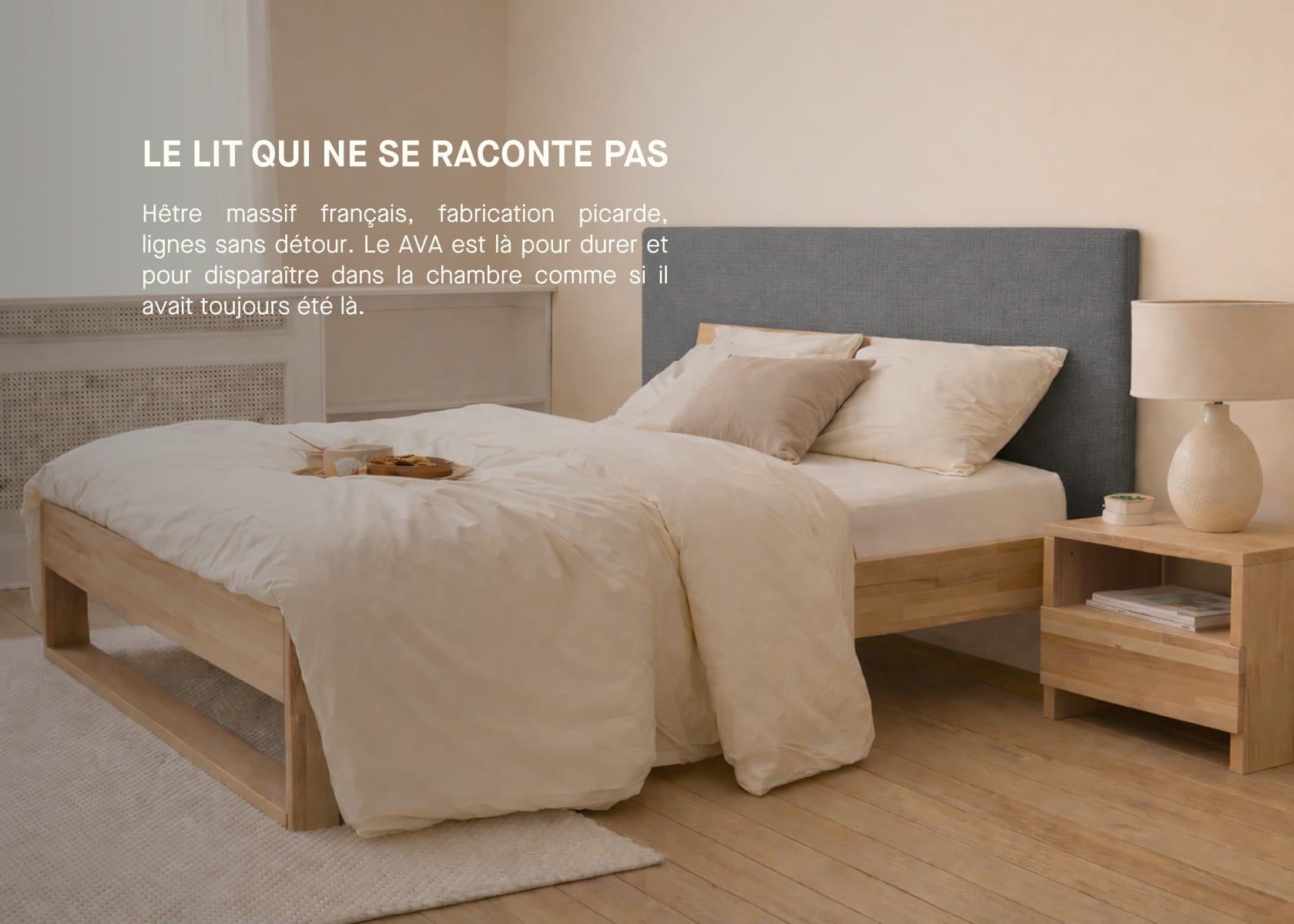 Bett mit Massivholz-Lattenrost AVA