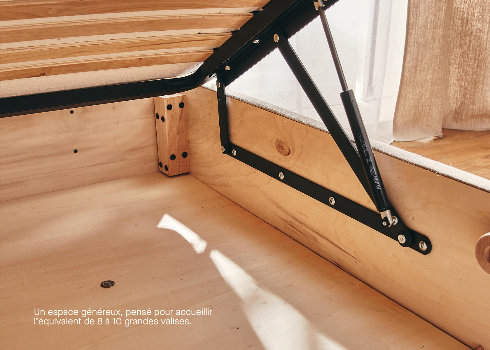 Lit coffre en bois et lin OTTO