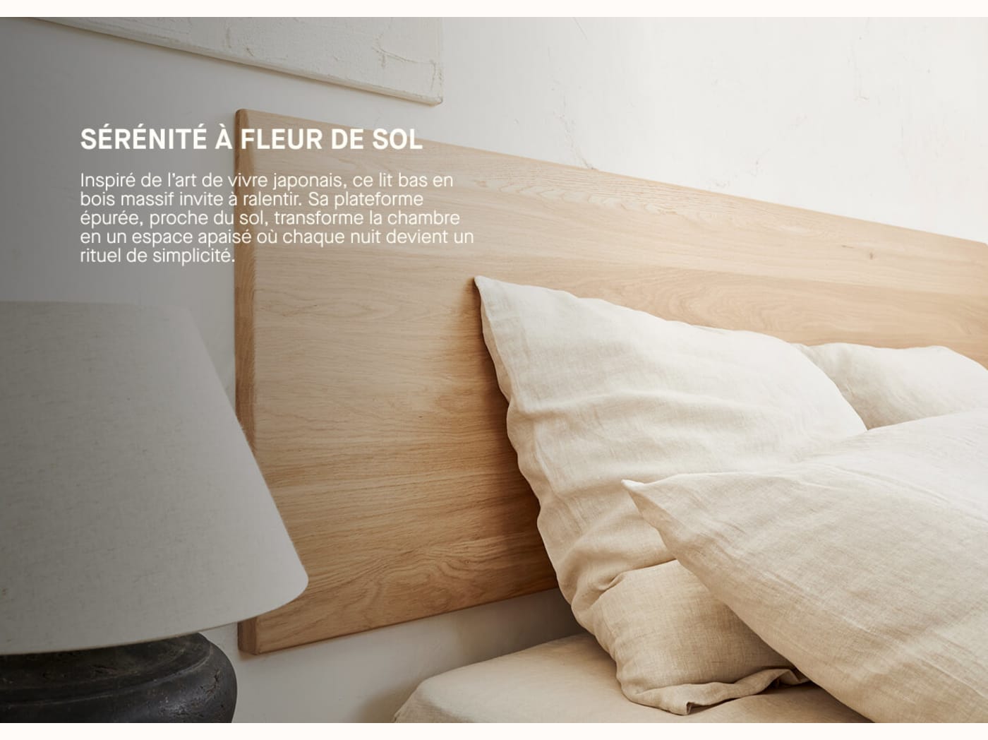 Letto a piattaforma in legno massello LIVIA
