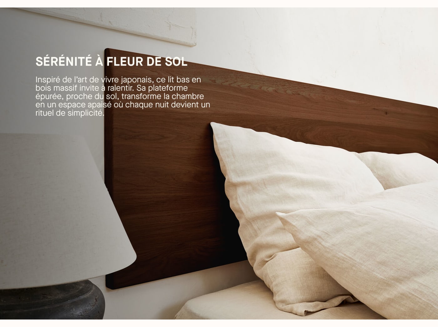 Letto a piattaforma in legno massello LIVIA