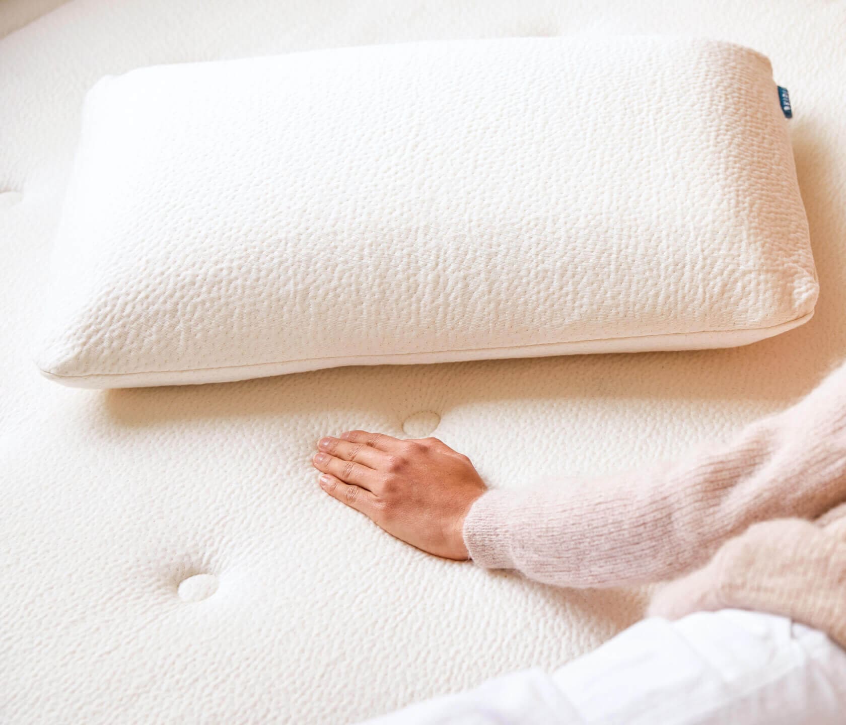 Natural latex pillow