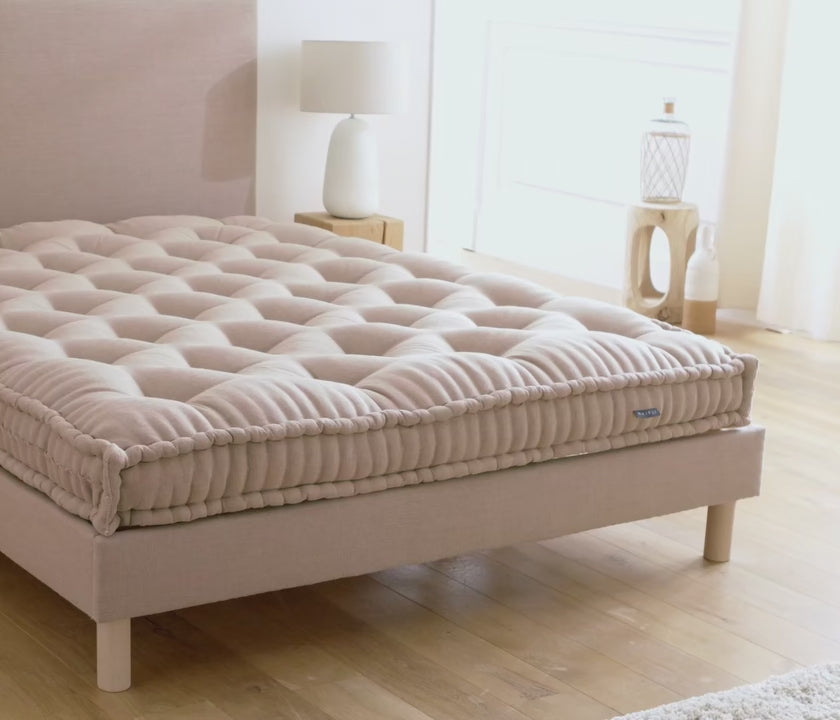 Charger la vidéo : Matelas en laine
